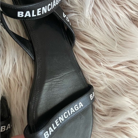 Balenciaga Black Leather Logo Strap Sandals - Picture 6 of 9